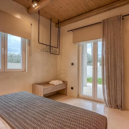 Christini Secrets Holiday home Platanos (Chania)